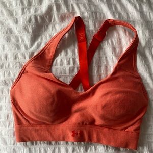 NEVER WORN Orange Under Armour Sports Bra XS